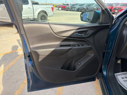 Used 2021 Chevrolet Equinox LT image 9