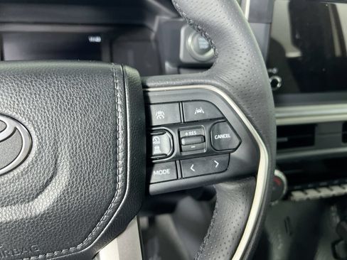 Used 2026 Toyota 4Runner SR5 RWD image 17