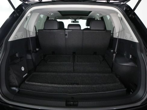 Used 2020 Volkswagen Tiguan SE FWD image 31