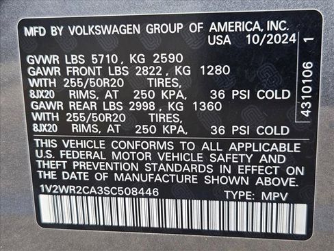 Used 2025 Volkswagen Atlas SE FWD image 19
