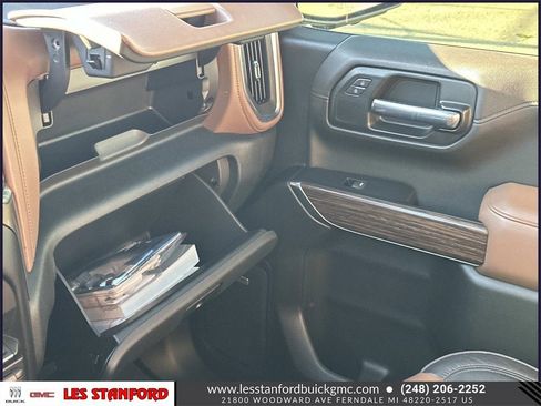 Used 2020 Chevrolet Silverado 1500 High Country w/ Technology Package image 36