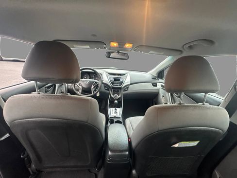 Used 2013 Hyundai Elantra GLS w/ Preferred Pkg image 19