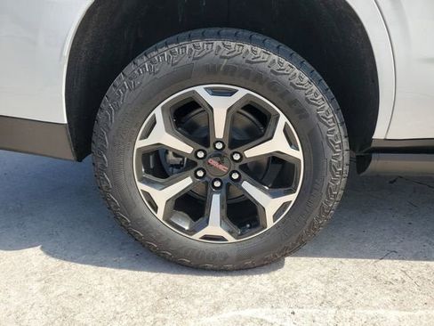 New 2026 GMC Yukon AT4 w/ AT4 Premium Package image 6