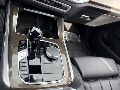 Used 2022 BMW X5 sDrive40i w/ Climate Comfort Package image 20