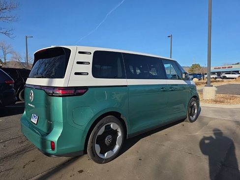 New 2025 Volkswagen ID. Buzz Pro S Plus image 5