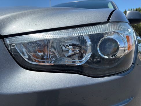 Used 2015 Mitsubishi Outlander Sport ES FWD image 9