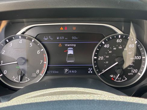 Used 2023 Nissan Titan SV AWD/4WD image 21