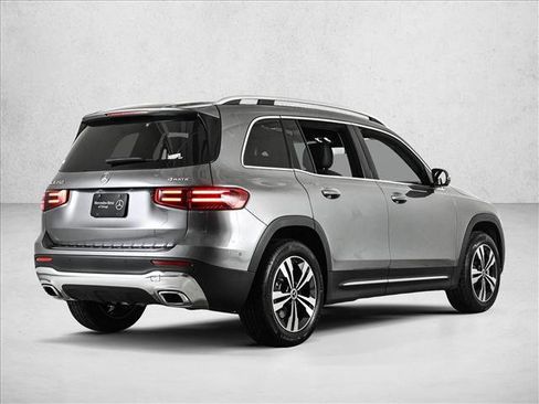 New 2026 Mercedes-Benz GLB 250 4MATIC image 5