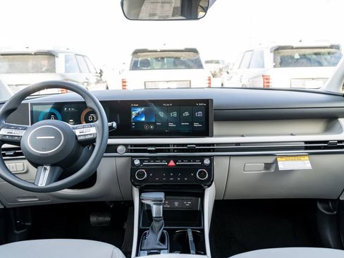 New 2026 Hyundai Tucson SEL image 16