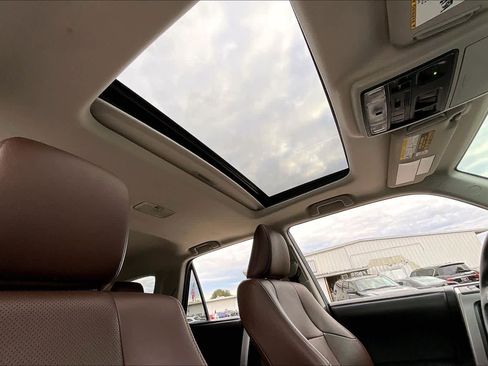 Used 2020 Toyota 4Runner Limited image 13