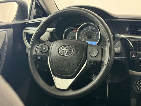 Used 2016 Toyota Corolla LE FWD image 11