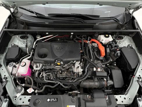 Used 2021 Toyota RAV4 XLE image 29