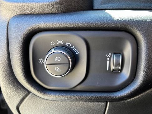 Certified 2025 RAM 2500 Big Horn AWD/4WD image 22