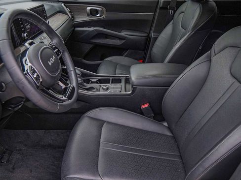 Certified 2023 Kia Sorento S image 10