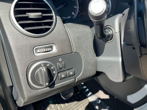 Used 2016 Land Rover LR4 HSE Silver Edition image 14