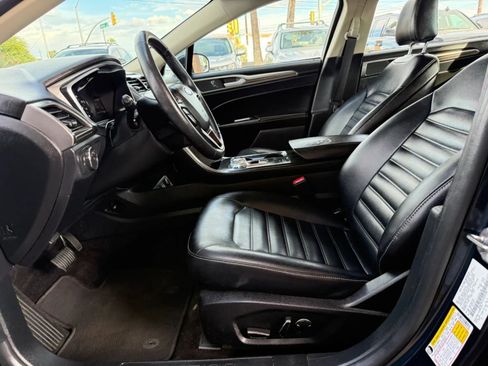 Used 2020 Ford Fusion SEL FWD image 40