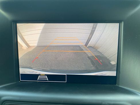 Used 2022 GMC Terrain SLE w/ Driver Convenience Package image 15