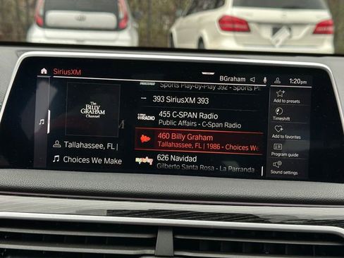 Used 2020 BMW 740i w/ M Sport Package image 26