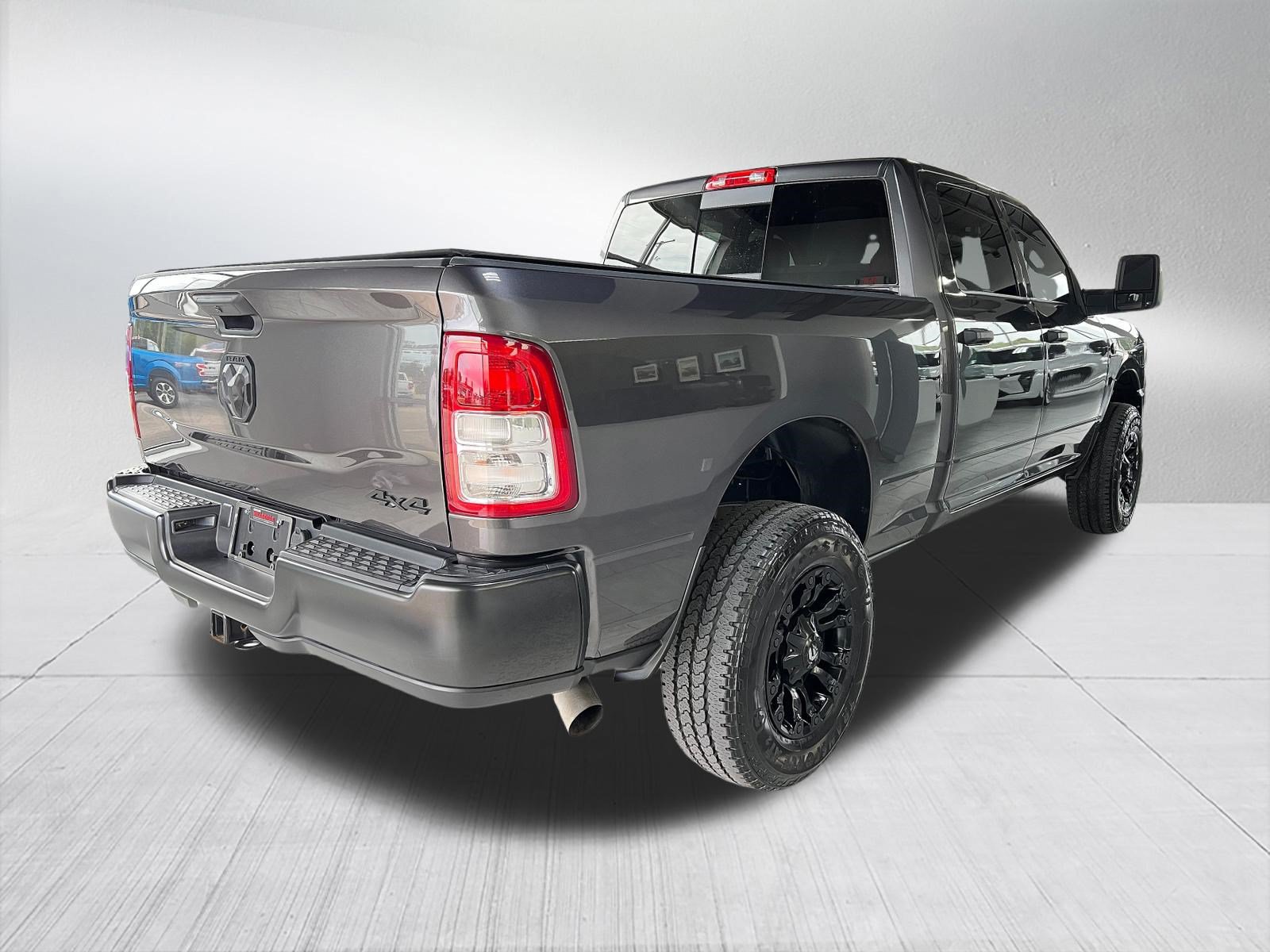 Used 2024 RAM 3500 Tradesman w/ Snow Chief Group AWD/4WD image 4