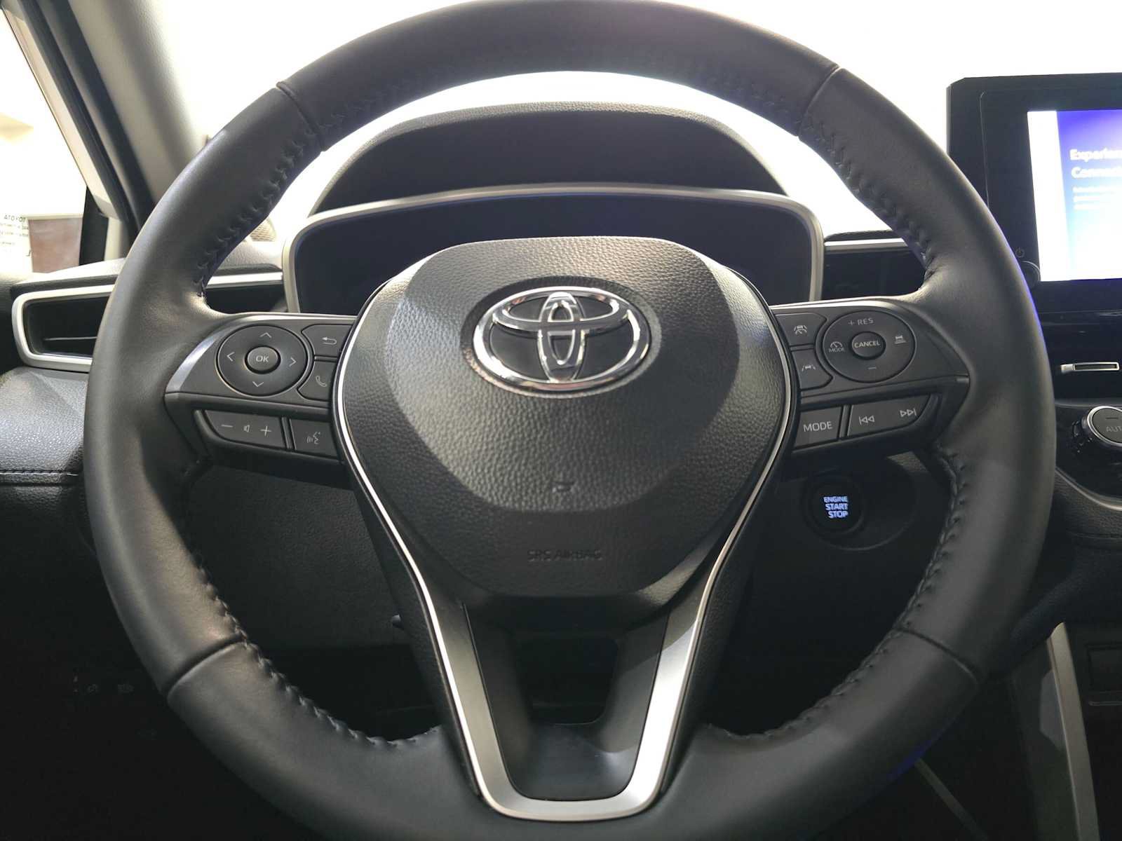 Certified 2025 Toyota Corolla Cross XLE w/ Convenience Package AWD/4WD image 11
