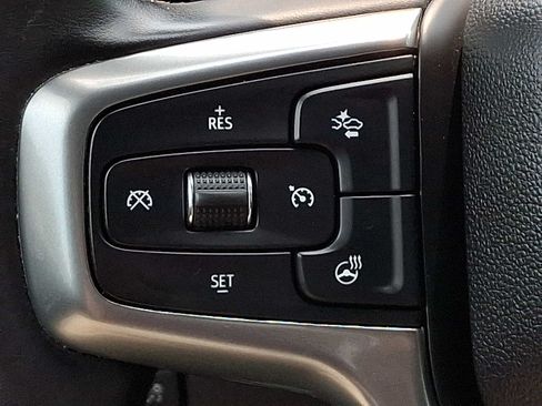 Used 2025 Chevrolet Silverado 1500 LT AWD/4WD image 21