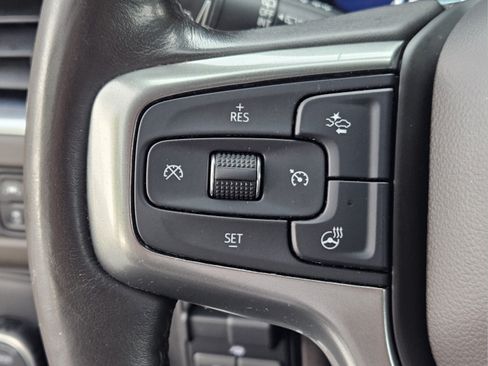 Used 2022 Chevrolet Tahoe LT w/ LT Signature Package RWD image 25