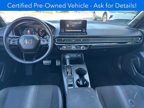 Used 2025 Honda Civic Sport image 4