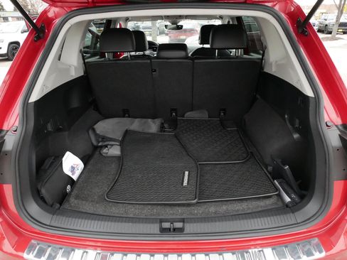 Used 2022 Volkswagen Tiguan SE image 18