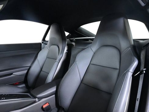 Used 2025 Porsche 718 Cayman image 5
