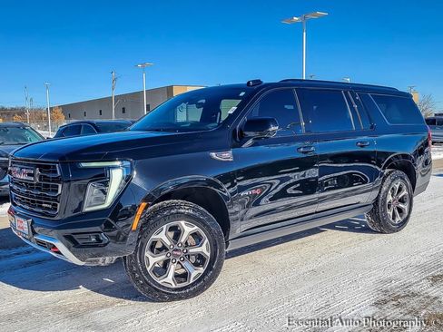 Used 2025 GMC Yukon XL AT4 Ultimate image 2