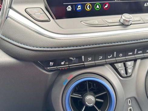 Used 2025 Chevrolet Blazer RS w/ Driver Confidence II Package image 20