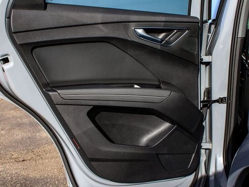 Used 2024 Audi Q4 e-tron Premium Plus w/ Premium Plus image 11