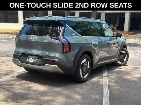 Used 2024 Kia EV9 Wind AWD/4WD image 4