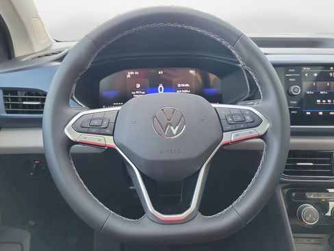 Certified 2023 Volkswagen Taos SE AWD/4WD image 13