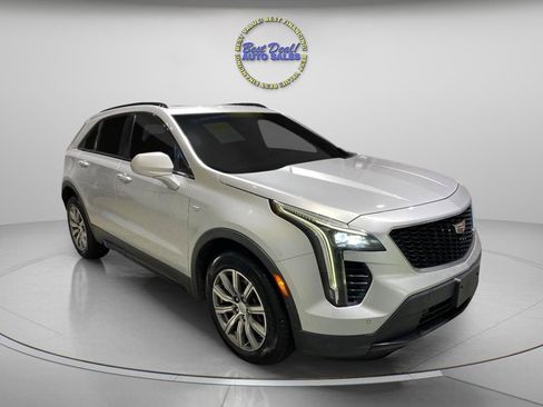 Used 2020 Cadillac XT4 Sport w/ Driver Awareness Package FWD image 6