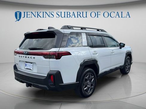 Used 2026 Subaru Outback Premium AWD/4WD image 3