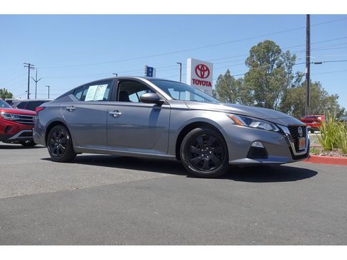 Used 2021 Nissan Altima 2.5 S FWD image 5