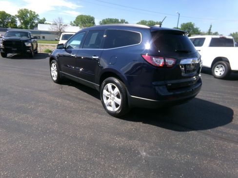 Used 2016 Chevrolet Traverse LT w/ Style and Technology Package AWD/4WD image 8