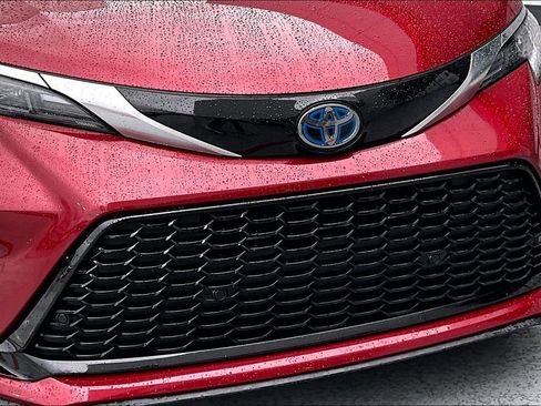 Certified 2022 Toyota Sienna XSE image 30