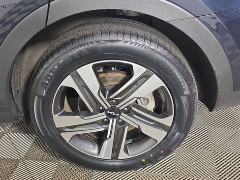 Used 2023 Kia Sorento SX Prestige image 17