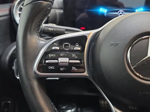 Used 2022 Mercedes-Benz CLA 250 4MATIC image 16