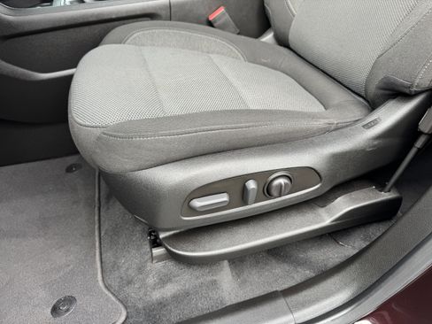 Certified 2023 Chevrolet Traverse LT image 14