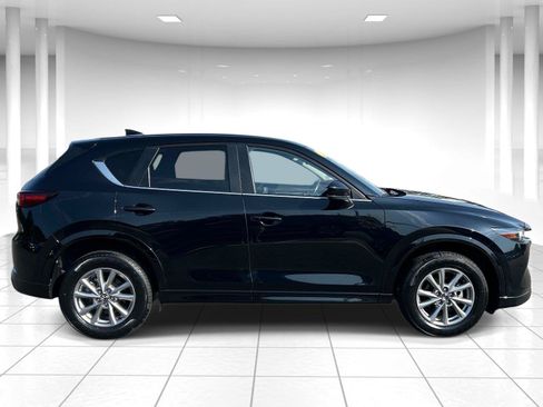 Used 2025 MAZDA CX-5 AWD 2.5 S w/ Preferred Package image 2