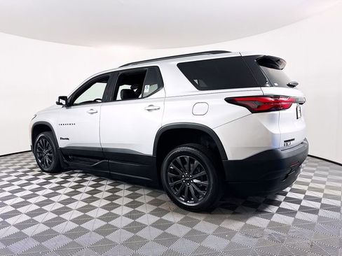 Used 2022 Chevrolet Traverse RS FWD image 21