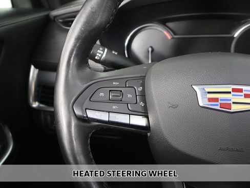 Used 2022 Cadillac XT4 Premium Luxury w/ Enhanced Visibility Package image 10