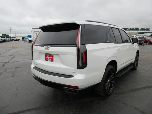 Certified 2021 Cadillac Escalade Sport AWD/4WD image 5