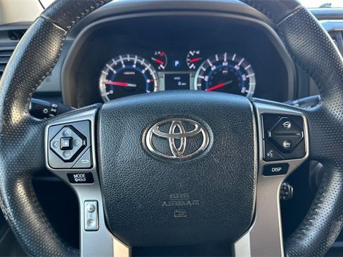Used 2017 Toyota 4Runner SR5 Premium image 26
