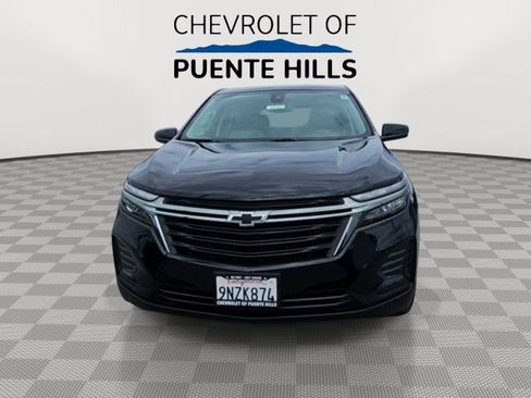 Used 2024 Chevrolet Equinox LS w/ LS Convenience Package FWD image 3