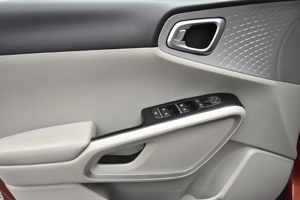 Used 2022 Kia Soul LX w/ Technology Package FWD image 19