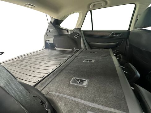 Used 2016 Subaru Outback 2.5i Limited image 16